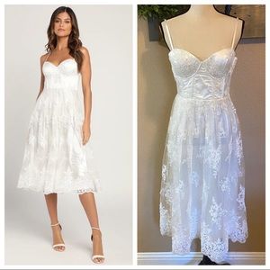 NWOT Lulus My Darling Daydreamer White Lace Bustier Midi Dress